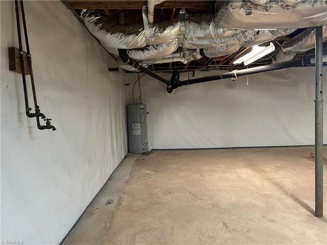 111 Rose Trail, Mount Airy, NC 27030