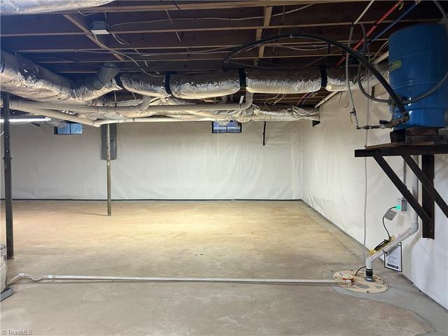 111 Rose Trail, Mount Airy, NC 27030