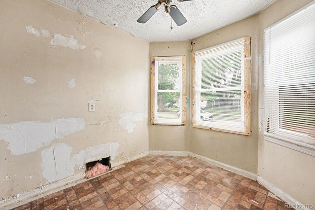 15363 Plainview Avenue, Detroit, MI 48223