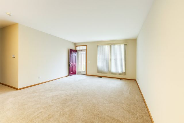 9018 CONCORD Lane 5B-720, Justice, IL 60458