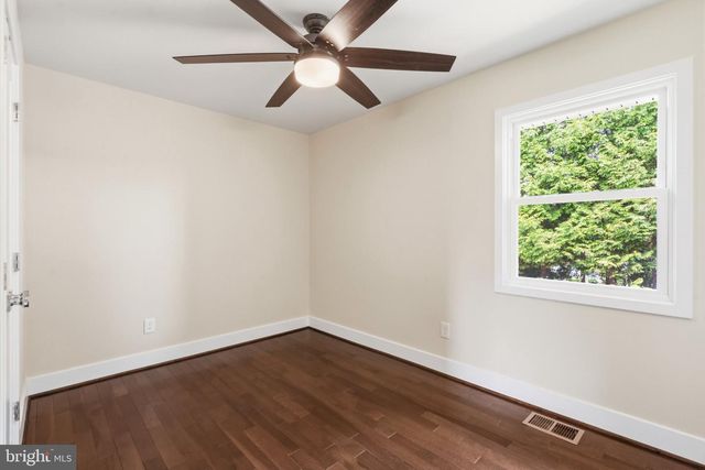 8118 AINSWORTH, Springfield, VA 22152