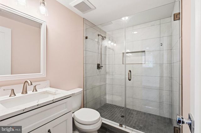 8118 AINSWORTH, Springfield, VA 22152