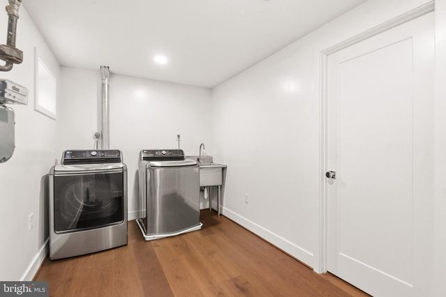 8118 AINSWORTH, Springfield, VA 22152