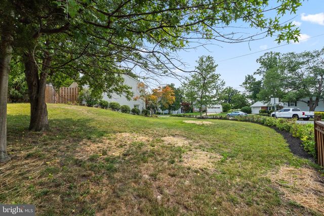 8118 AINSWORTH, Springfield, VA 22152
