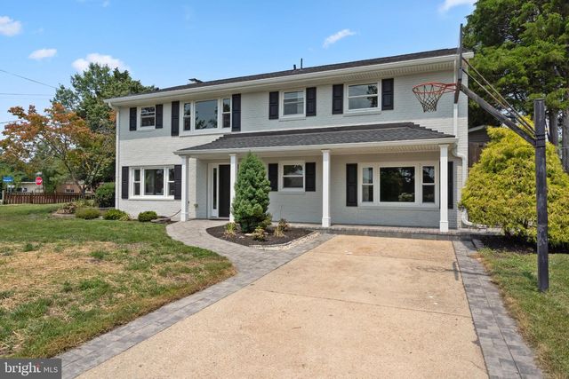 8118 AINSWORTH, Springfield, VA 22152