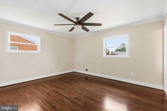 8118 AINSWORTH, Springfield, VA 22152
