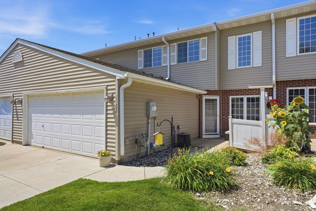 1122 Heather Lane, Waconia, MN 55387 — exterior