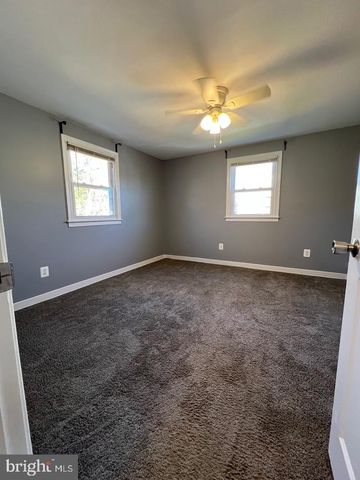5804 SHOSHONE DR, Oxon Hill, MD 20745