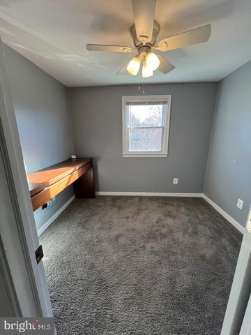 5804 SHOSHONE DR, Oxon Hill, MD 20745