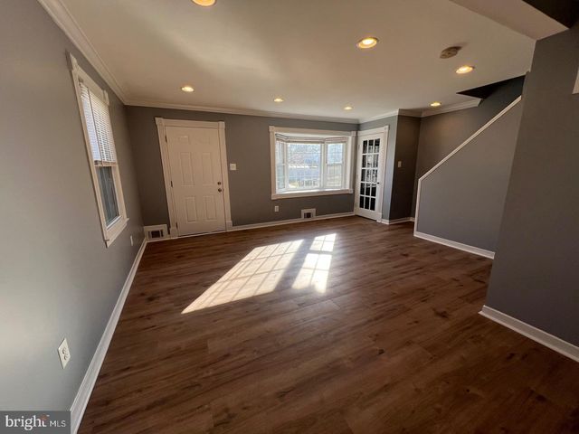 5804 SHOSHONE DR, Oxon Hill, MD 20745