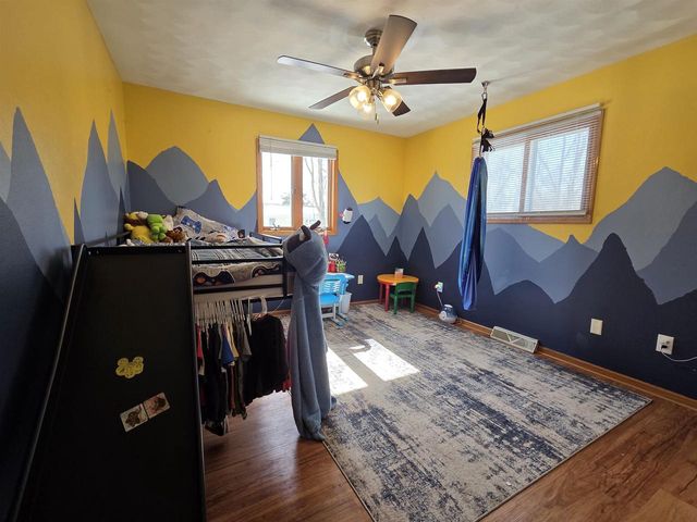 304 Breezy Point Drive, Pardeeville, WI 53954