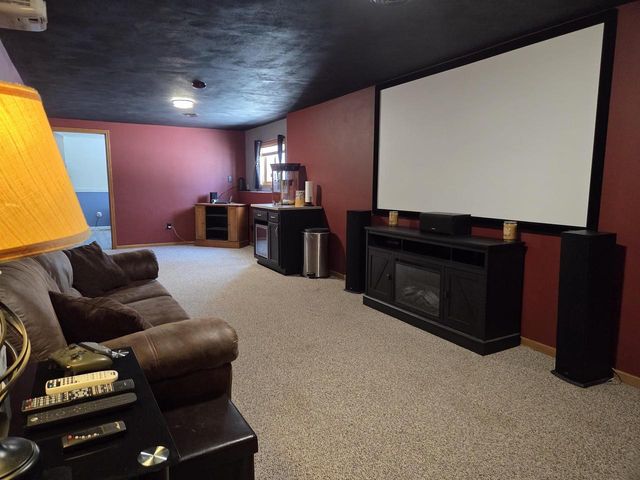 304 Breezy Point Drive, Pardeeville, WI 53954