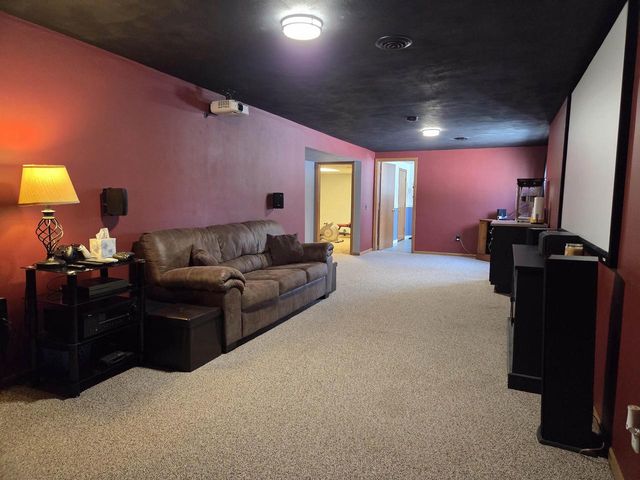 304 Breezy Point Drive, Pardeeville, WI 53954