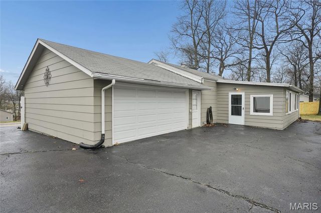 634 Parker Drive, Ballwin, MO 63021