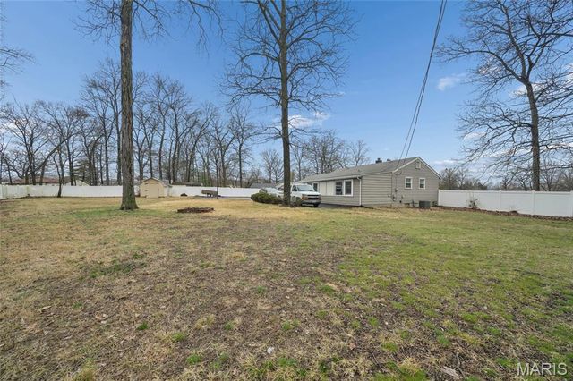 634 Parker Drive, Ballwin, MO 63021