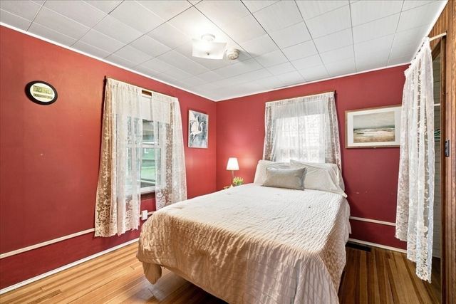 30 Bay Street, Wareham, MA 02532