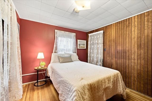 30 Bay Street, Wareham, MA 02532