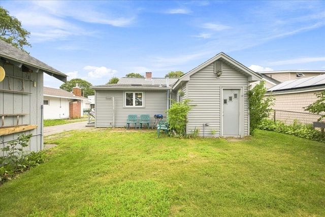 30 Bay Street, Wareham, MA 02532