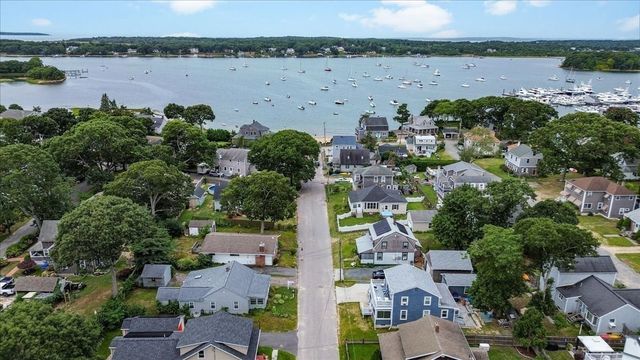 30 Bay Street, Wareham, MA 02532