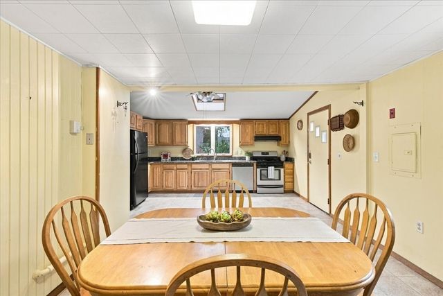 30 Bay Street, Wareham, MA 02532