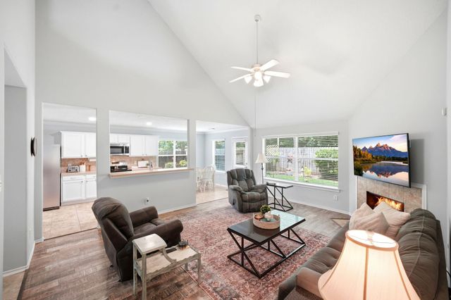 18143 Stone Trail Manor Drive, Humble, TX 77346