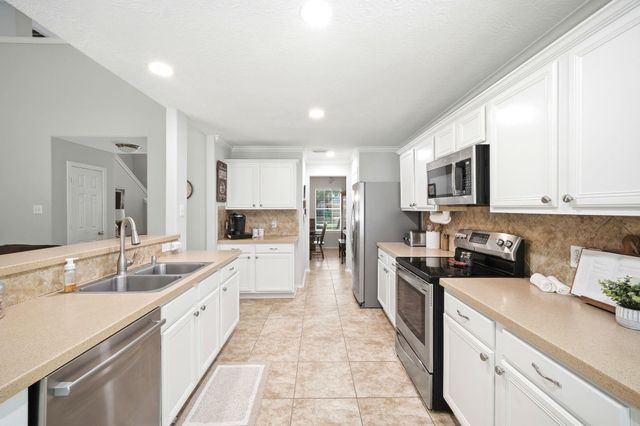 18143 Stone Trail Manor Drive, Humble, TX 77346
