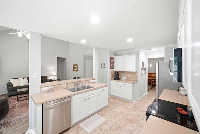 18143 Stone Trail Manor Drive, Humble, TX 77346
