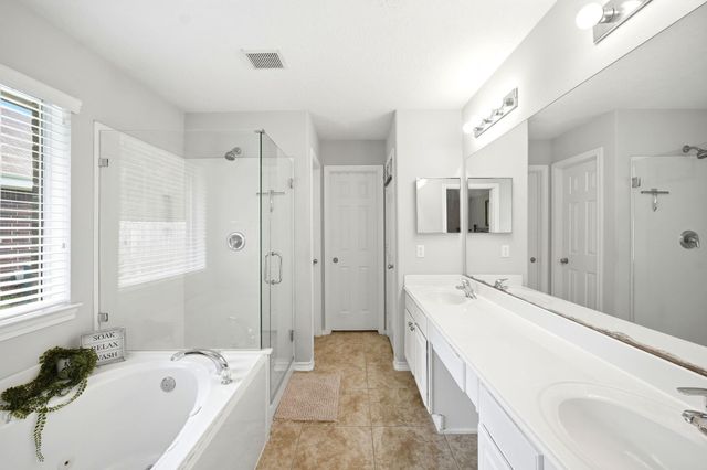 18143 Stone Trail Manor Drive, Humble, TX 77346