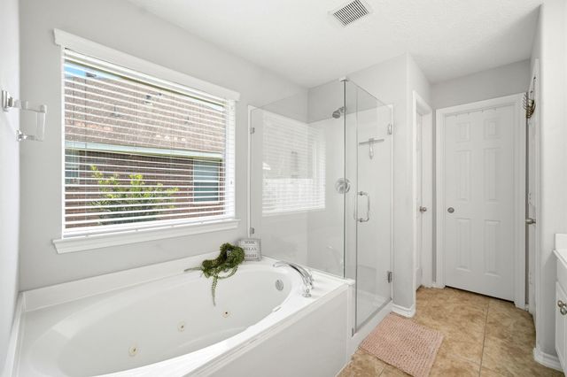 18143 Stone Trail Manor Drive, Humble, TX 77346