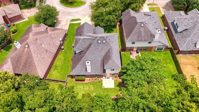 18143 Stone Trail Manor Drive, Humble, TX 77346