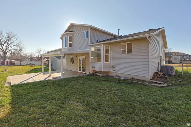 1243 S CANNON DR, Farmington, UT 84025