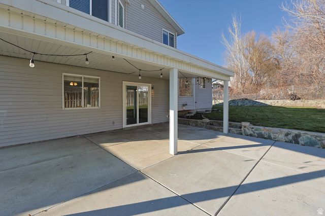 1243 S CANNON DR, Farmington, UT 84025