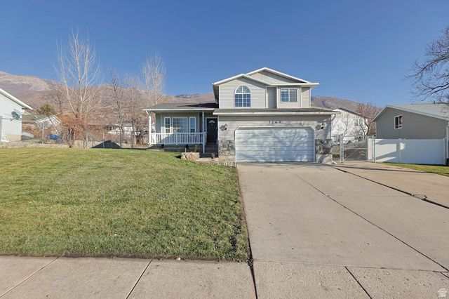 1243 S CANNON DR, Farmington, UT 84025