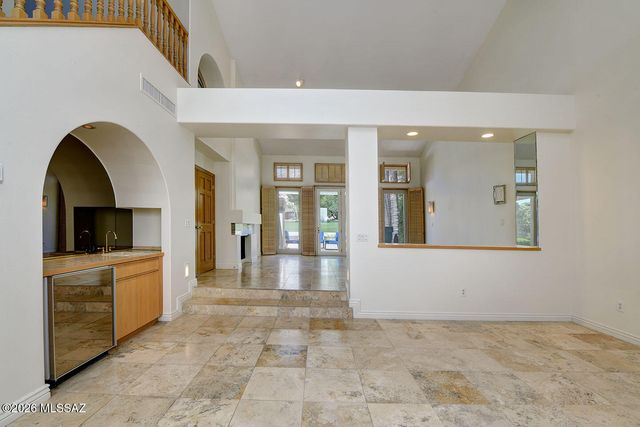 5031 E Calle Brillante, Tucson, AZ 85718