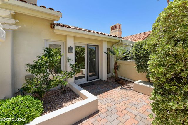 5031 E Calle Brillante, Tucson, AZ 85718