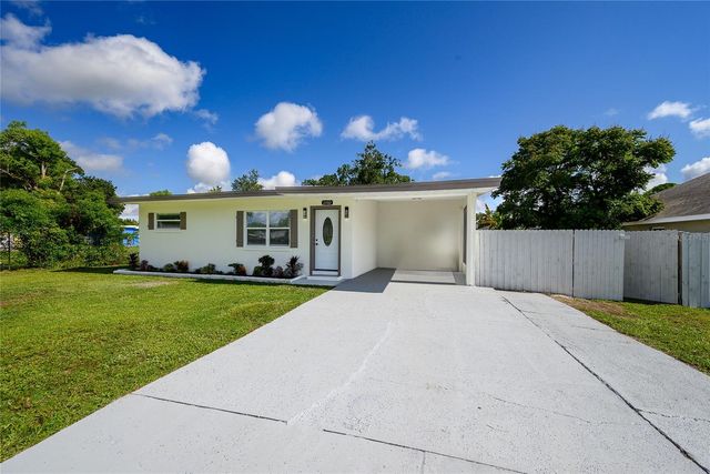 2410 11TH STREET, St Cloud, FL 34769