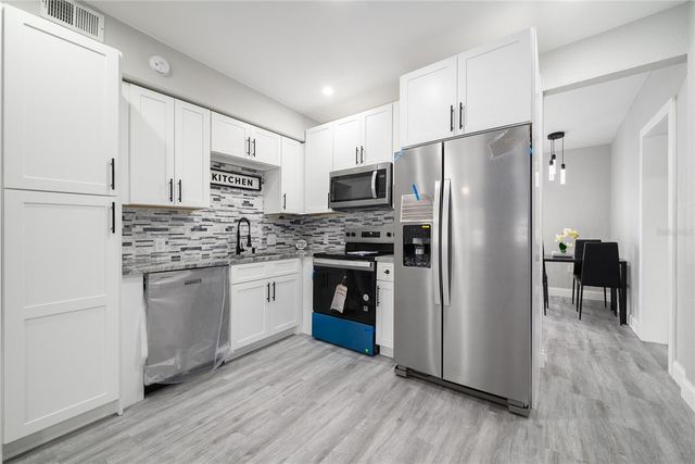 2410 11TH STREET, St Cloud, FL 34769