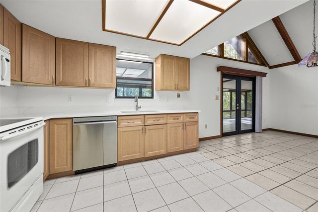 1637 NW 42ND PLACE, Gainesville, FL 32605