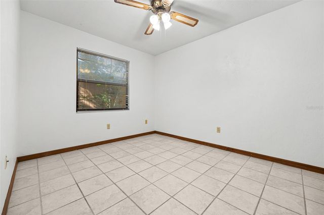 1637 NW 42ND PLACE, Gainesville, FL 32605