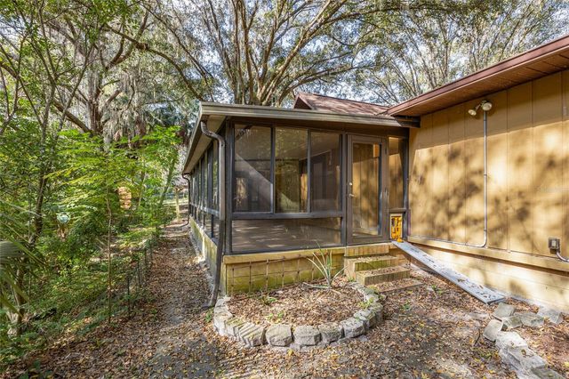 1637 NW 42ND PLACE, Gainesville, FL 32605