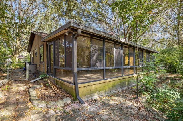 1637 NW 42ND PLACE, Gainesville, FL 32605