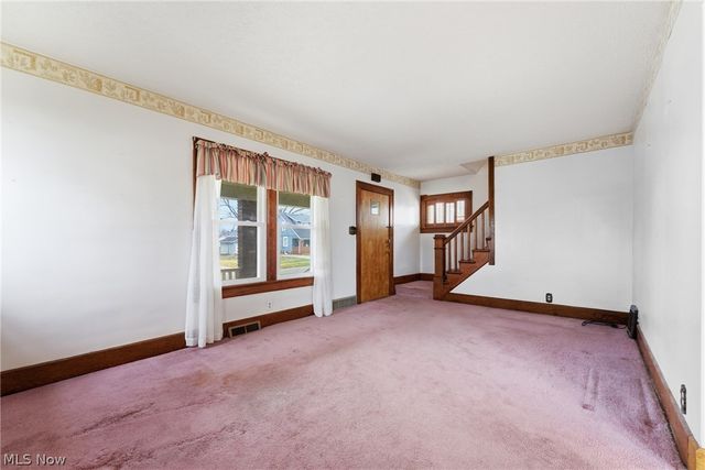 864 W College Road, Alliance, OH 44601