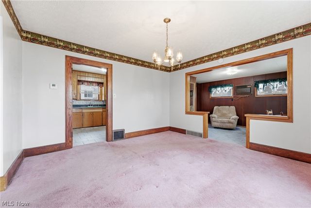 864 W College Road, Alliance, OH 44601