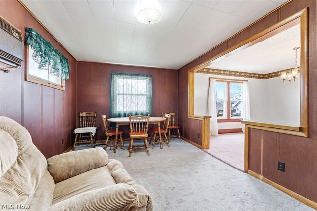 864 W College Road, Alliance, OH 44601