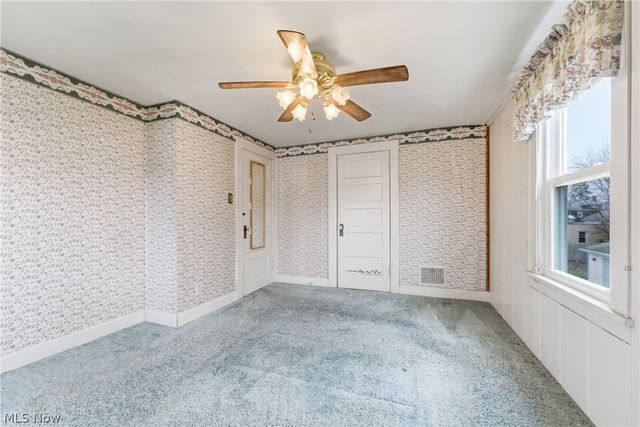 864 W College Road, Alliance, OH 44601