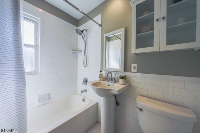 524 Farley Ave, Scotch Plains Twp., NJ 07076