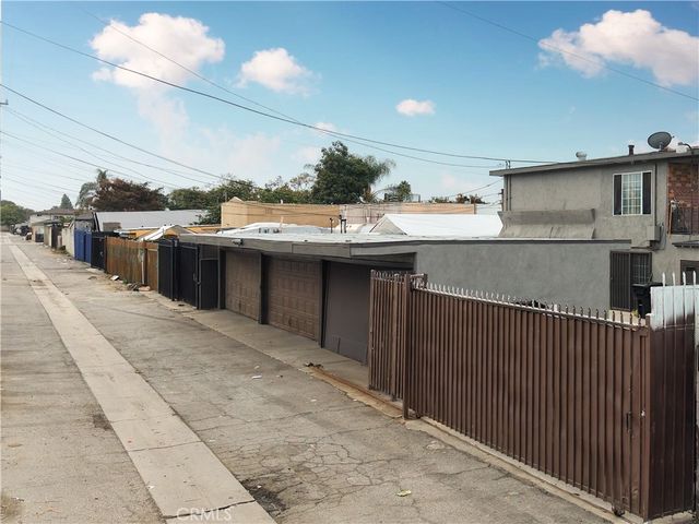 4623 E Compton, Compton, CA 90221