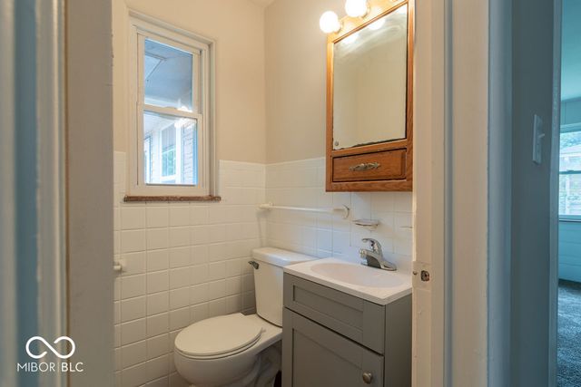 4425 Chatham Place, Indianapolis, IN 46226