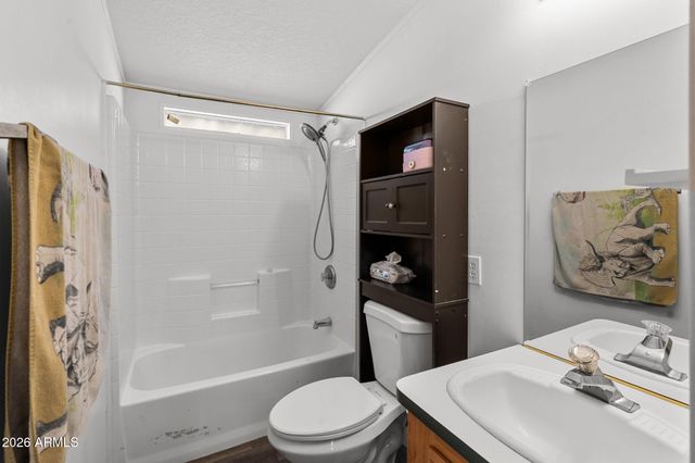 2200 N DELAWARE Drive 48, Apache Junction, AZ 85120