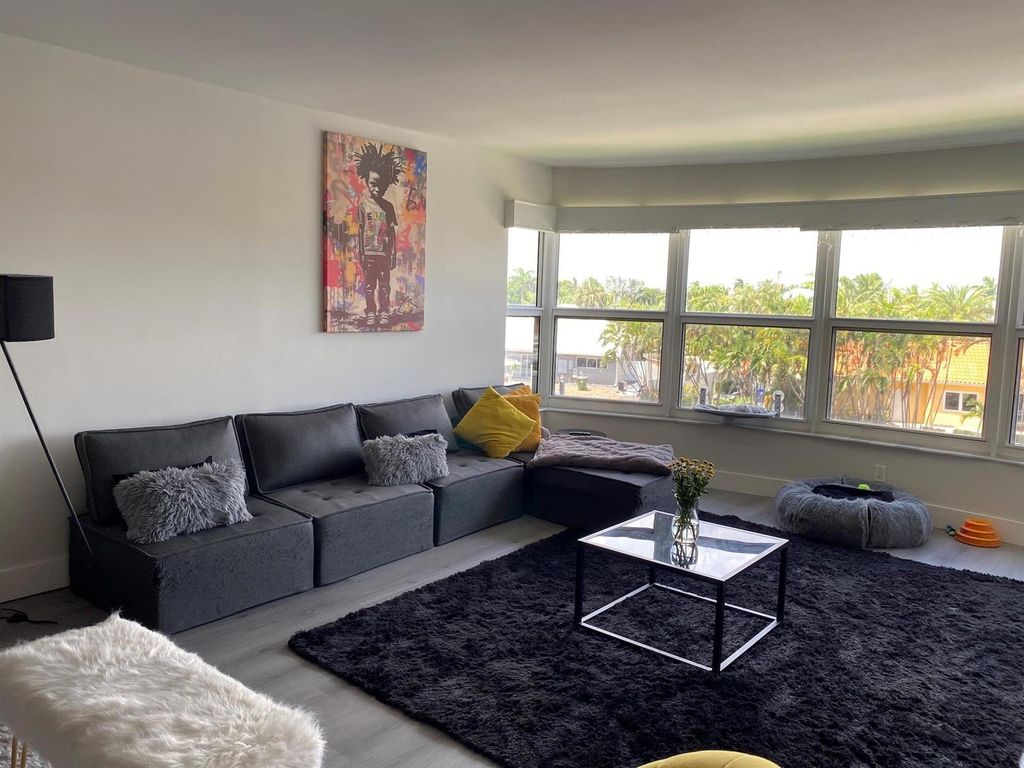 3031 NE 51st Street 305w, Fort Lauderdale, FL 33308